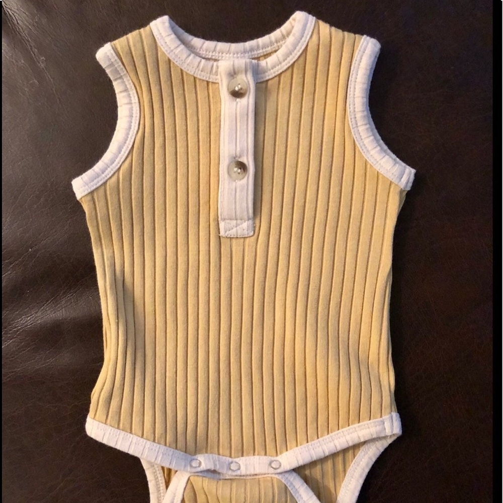 Kate Quinn Onesie Romper Ribbed Organic Cotton  mustard/ivory 0-3 month boy girl